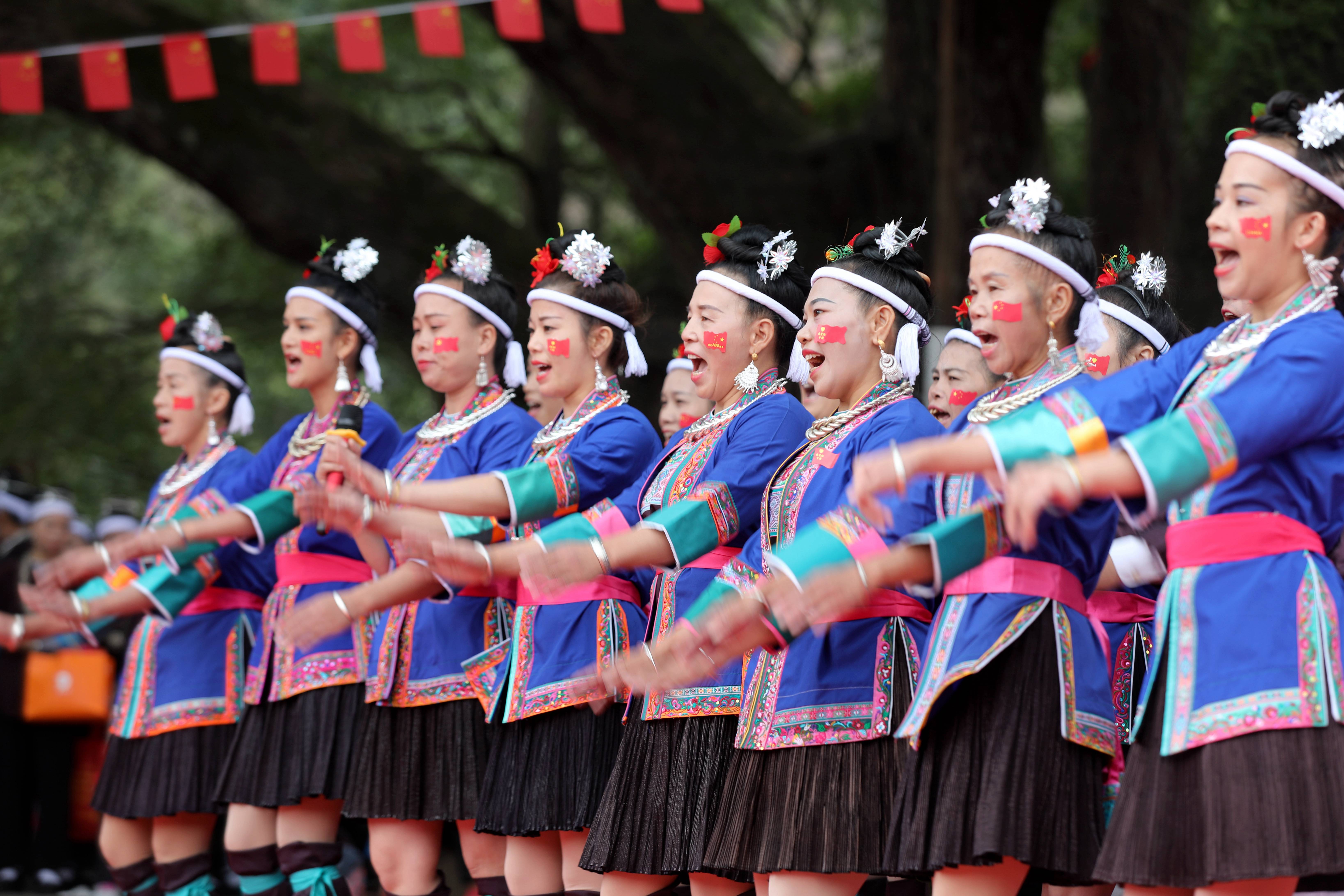 广西三江多耶大赛颂党恩