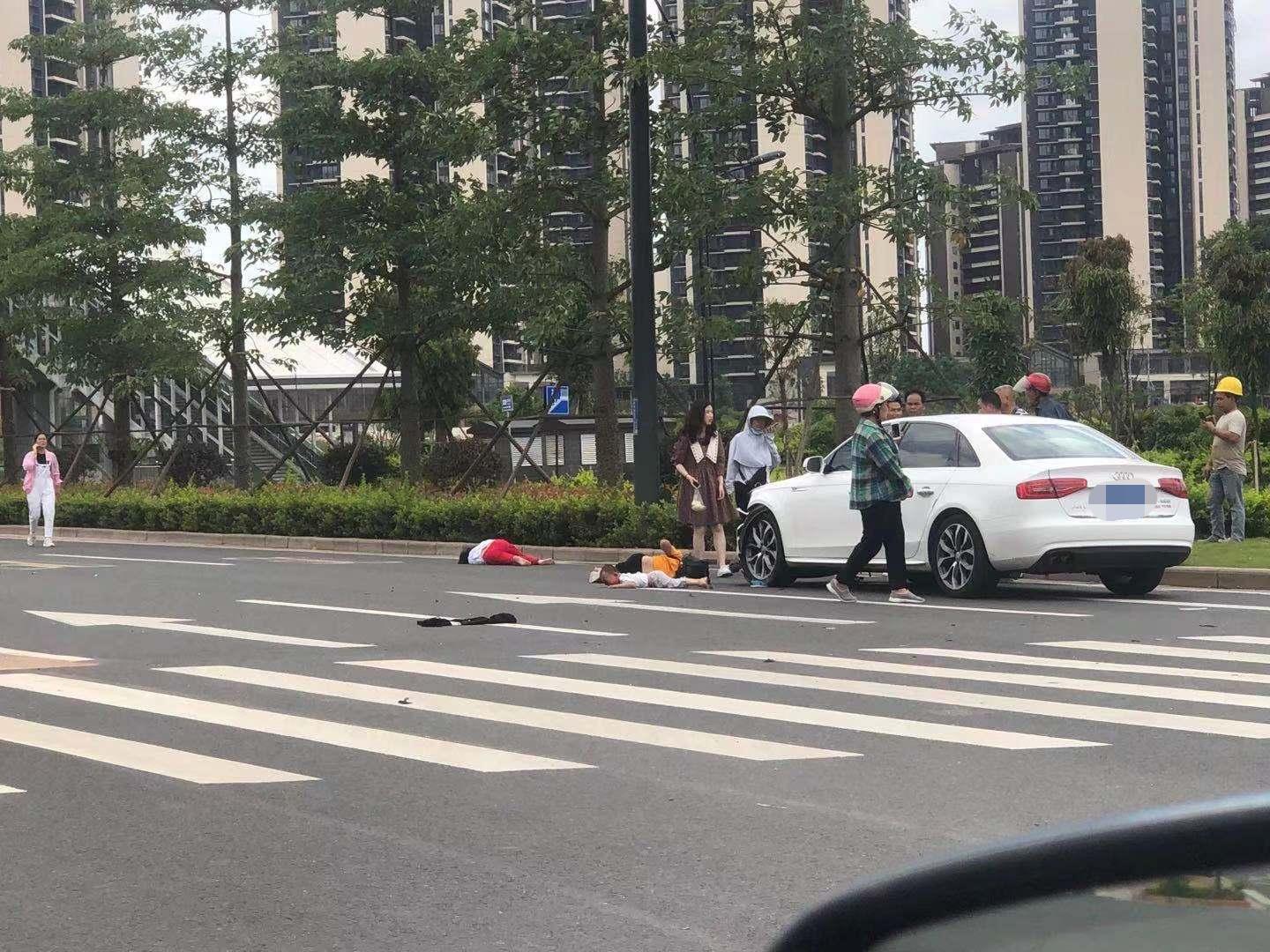 提醒！惠农区2小时3辆右转车辆撞倒直行电动车-宁夏交警
