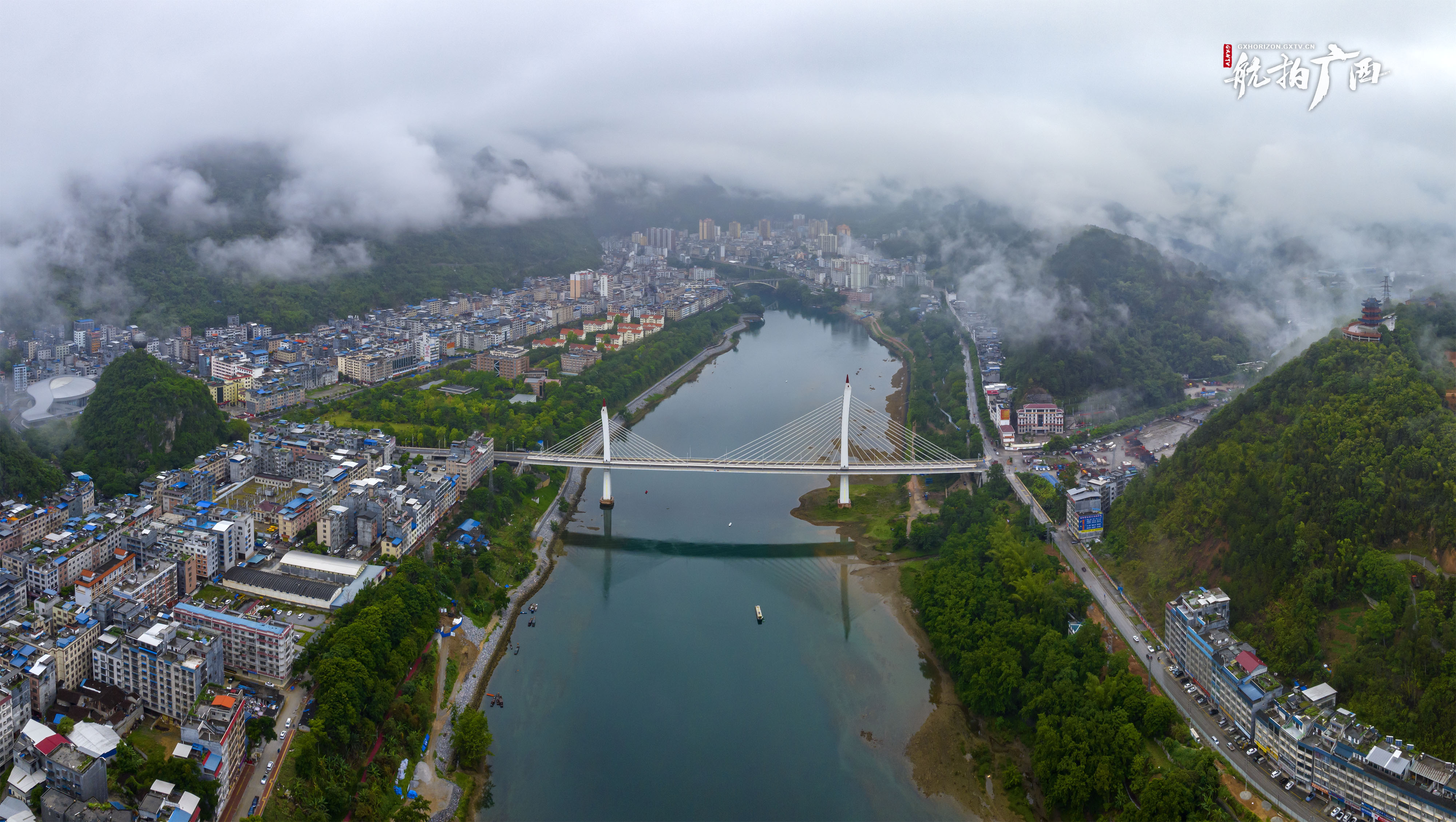 风光旖旎红水河